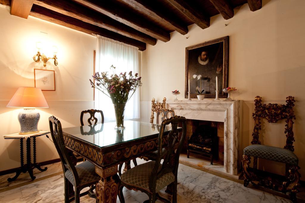 Casa Dell'Albero Appartement Venetië Kamer foto